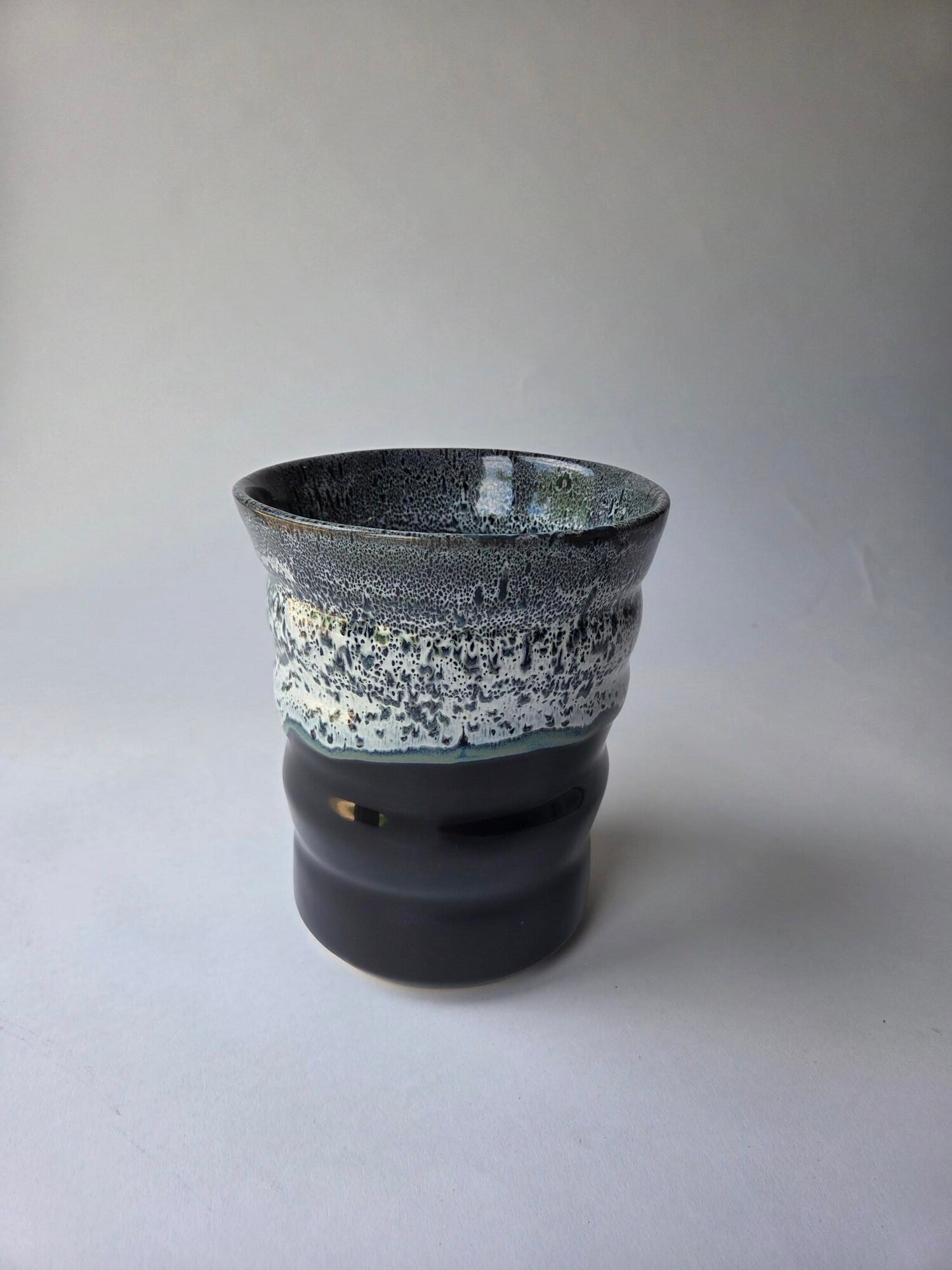 Spoon Pot/ Wine Cooler (Black Diamond)